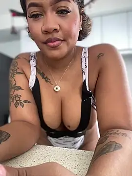 Snapshot of riri_brunnete chatting on January 10, 2025, 2:34 pm riri brunnete online show from January 10, 2025, 2:34 pm