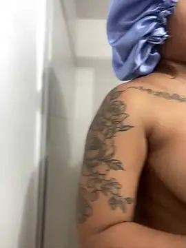 Snapshot of riri_brunnete chatting on January 30, 2025, 12:37 pm riri brunnete online show from January 30, 2025, 12:37 pm