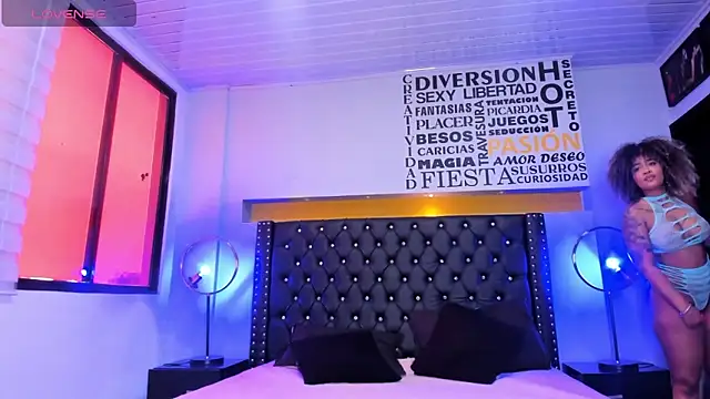 Snapshot of riri_brunnete chatting on February 7, 2025, 2:04 pm riri brunnete online show from February 7, 2025, 2:04 pm