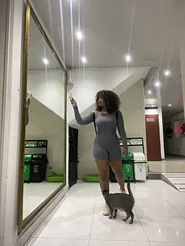 riri brunnete online show from March 20, 2026, 4:17 am