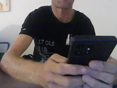 Snapshot of PumpStone chatting on July 28, 2026, 3:43 pm PumpStone online show from July 28, 2026, 3:43 pm