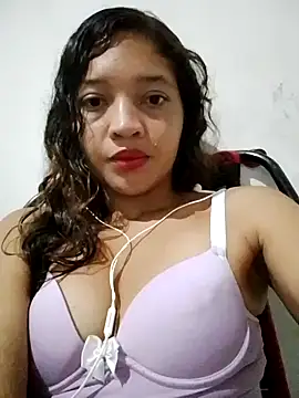 Snapshot of cute_larissa_xx chatting on July 25, 2026, 6:33 am cute larissa xx online show from July 25, 2026, 6:33 am