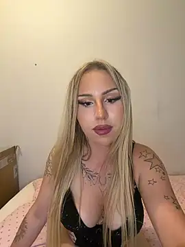 Snapshot of mila_kween chatting on July 27, 2026, 5:31 pm mila kween online show from July 27, 2026, 5:31 pm