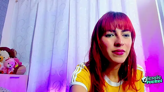 jessierocketx online show from April 15, 2026, 7:58 pm