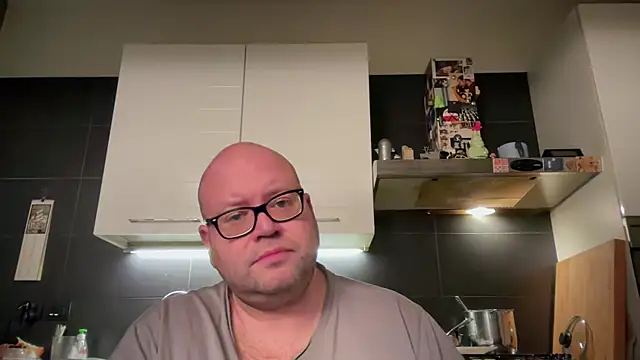 theitalianbear online show from December 23, 2024, 12:35 am