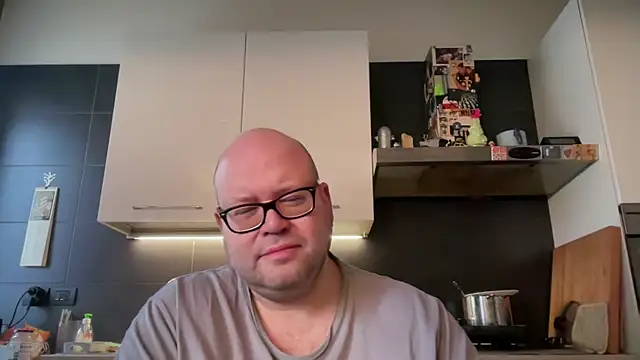 theitalianbear online show from December 23, 2024, 1:45 pm