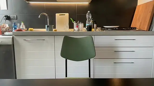 theitalianbear online show from October 31, 2025, 8:37 am