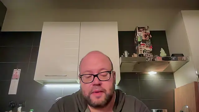 theitalianbear online show from February 11, 2026, 5:51 pm