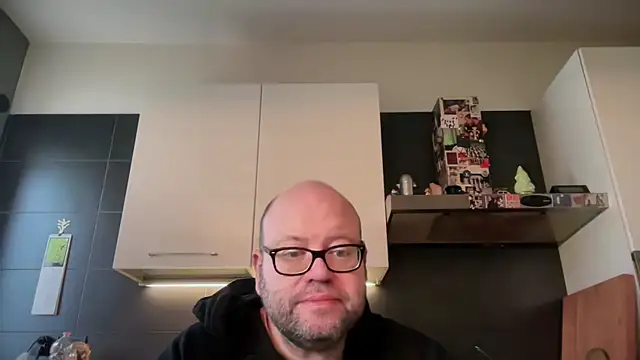 theitalianbear online show from April 2, 2026, 8:56 am