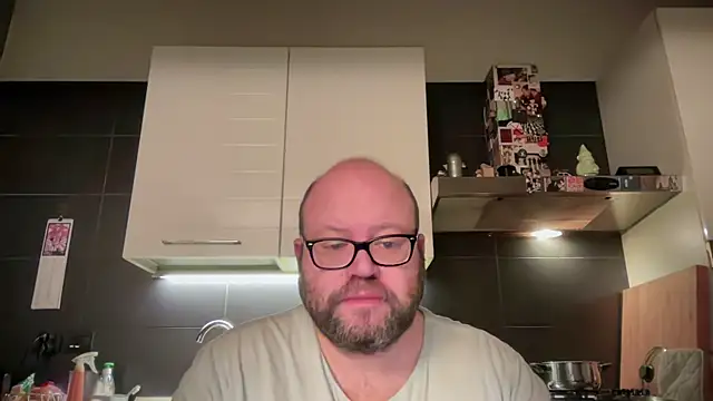 theitalianbear online show from April 22, 2026, 3:20 am