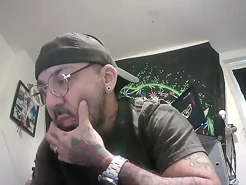 MagicStickBoy online show from April 3, 2026, 1:42 pm