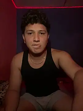 Eduardosexy  online show from August 10, 2026, 5:22 am