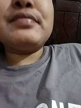 Snapshot of Simu_Hashi chatting on July 28, 2026, 2:05 pm Simu Hashi online show from July 28, 2026, 2:05 pm
