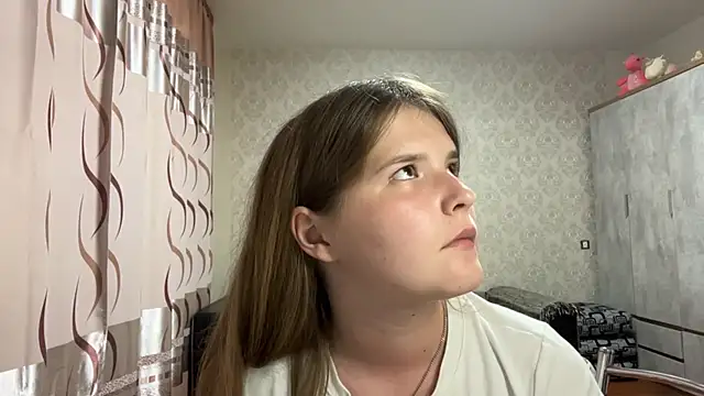 Snapshot of FayePapakostas chatting on July 27, 2026, 8:54 am FayePapakostas online show from July 27, 2026, 8:54 am
