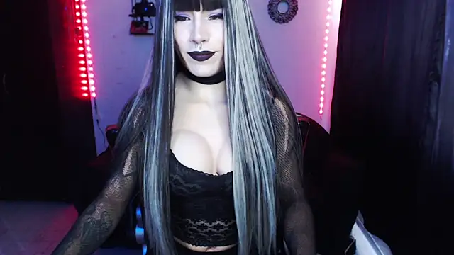 april simons2 online show from January 17, 2025, 4:04 pm