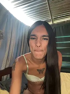 Snapshot of SofiaaLuxx chatting on August 1, 2026, 5:12 pm SofiaaLuxx online show from August 1, 2026, 5:12 pm