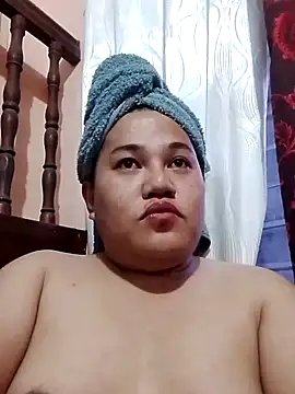 Andrea0414 online show from February 19, 2025, 10:45 am