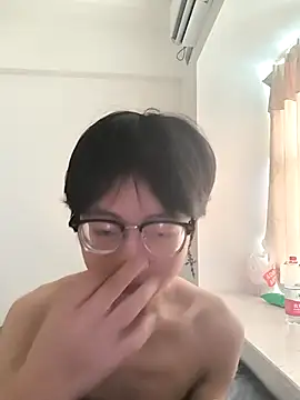 Snapshot of WAngBen_ chatting on August 3, 2026, 5:28 am WAngBen online show from August 3, 2026, 5:28 am