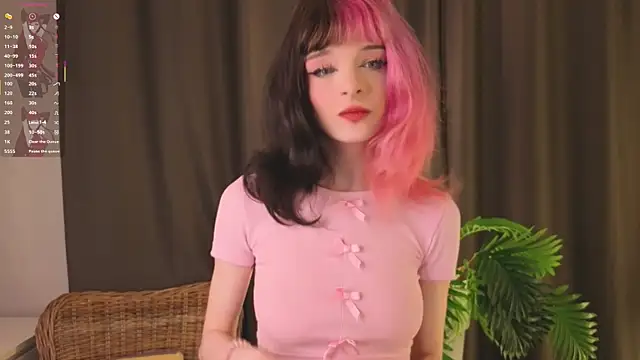 ItsFeliDoll online show from August 2, 2026, 3:21 pm
