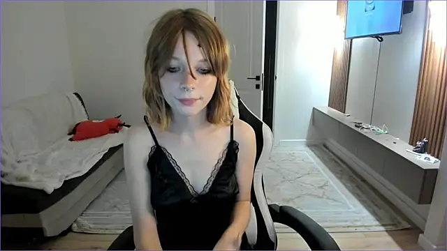 miss mollysally online show from August 7, 2026, 1:35 pm