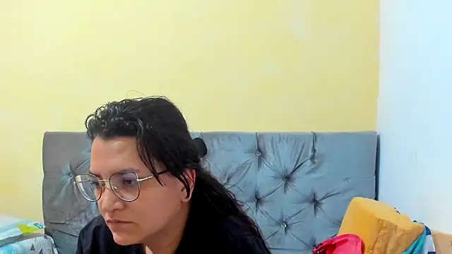 MARILYN GARCIA online show from January 31, 2025, 6:36 pm