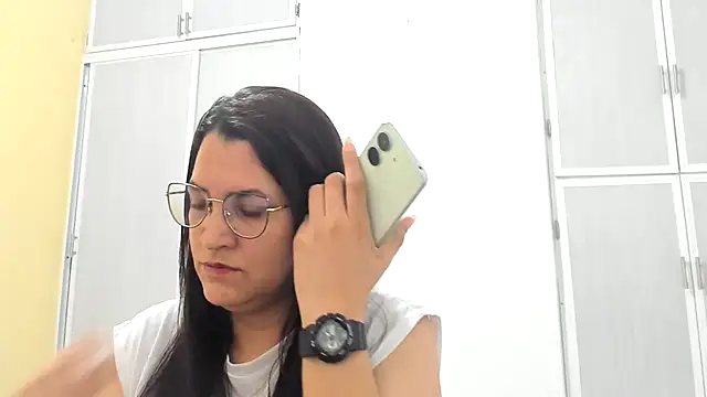 MARILYN GARCIA online show from March 19, 2025, 2:46 pm