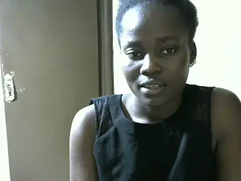 Snapshot of just_livina chatting on August 6, 2026, 7:16 pm just livina online show from August 6, 2026, 7:16 pm