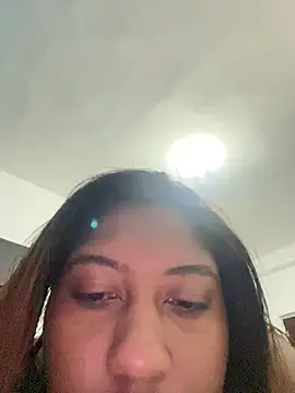Abrilcastro online show from August 7, 2026, 3:58 pm