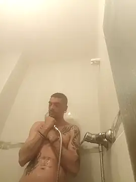 Icen  online show from February 21, 2026, 6:03 am