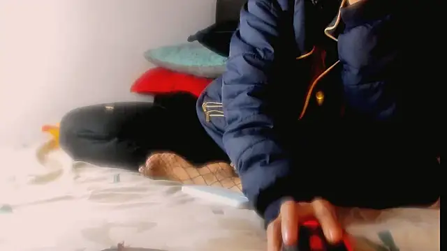  thamara25 online show from February 25, 2025, 12:03 am