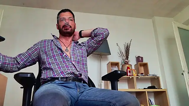 Snapshot of ChrisKox chatting on May 20, 2026, 6:52 am ChrisKox online show from May 20, 2026, 6:52 am
