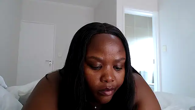 xBUSTY CANDYx online show from April 15, 2026, 11:17 am