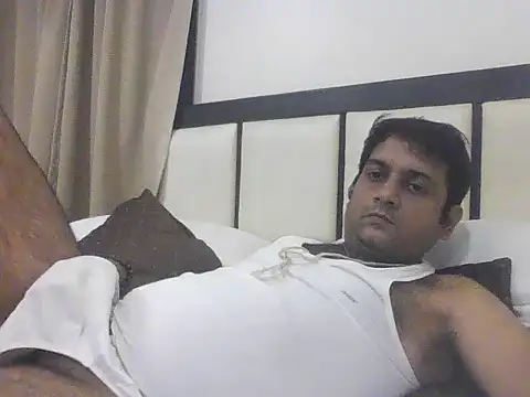 rarindam17 online show from November 30, 2025, 2:10 pm