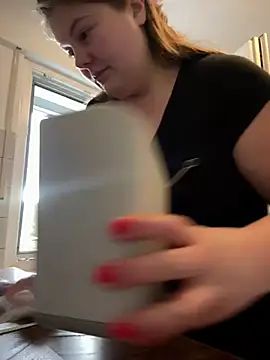 BootyLola online show from December 8, 2024, 11:14 am