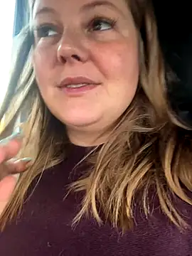 BootyLola online show from November 3, 2025, 10:27 am