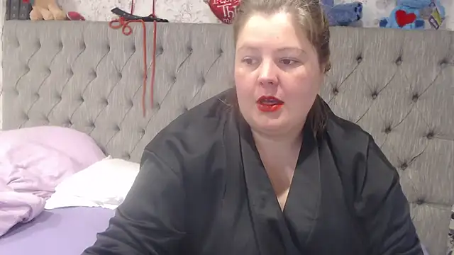 BootyLola online show from April 25, 2026, 11:24 am