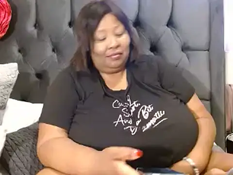 nancy111 online show from March 1, 2025, 2:44 pm