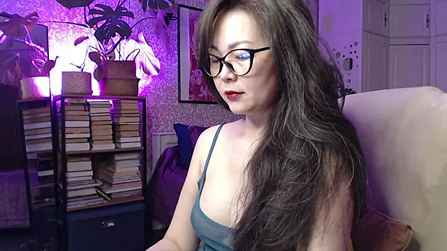 Koreanowner online show from November 13, 2025, 3:55 pm