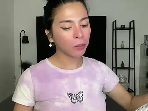 your bianca69 online show from January 22, 2025, 7:14 am