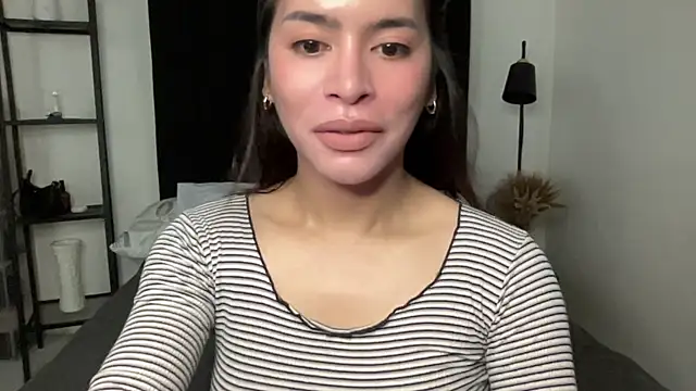 your bianca69 online show from April 11, 2026, 1:32 am