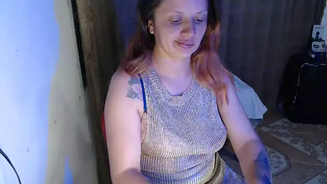 kattydirtylol online show from December 5, 2025, 4:32 am