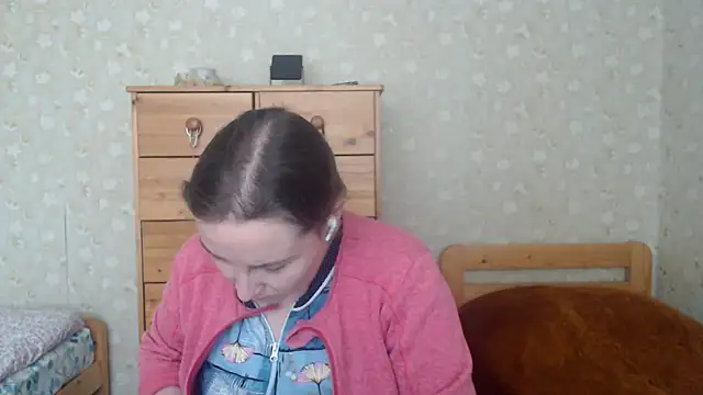 Smart Rose online show from March 18, 2025, 1:31 pm