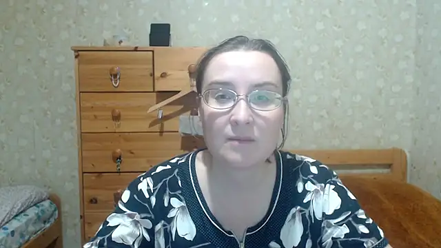 Smart Rose online show from November 12, 2025, 4:07 pm