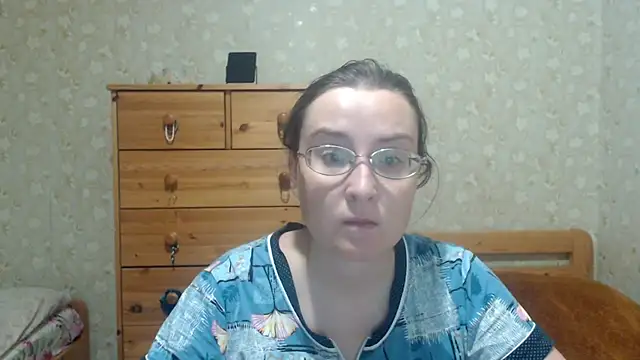 Smart Rose online show from December 22, 2025, 4:37 pm