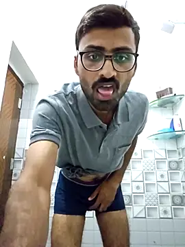 krishna8035 online show from October 1, 2025, 9:37 am