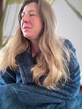 Natali UA online show from April 15, 2026, 4:52 am