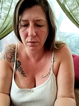 Snapshot of Natali_UA chatting on May 18, 2026, 9:37 am Natali UA online show from May 18, 2026, 9:37 am