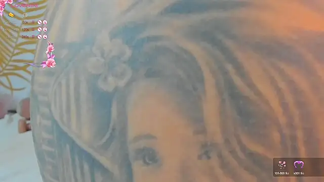 PinkyisHere online show from December 30, 2024, 2:08 pm