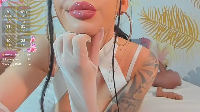 PinkyisHere online show from February 21, 2025, 12:50 pm