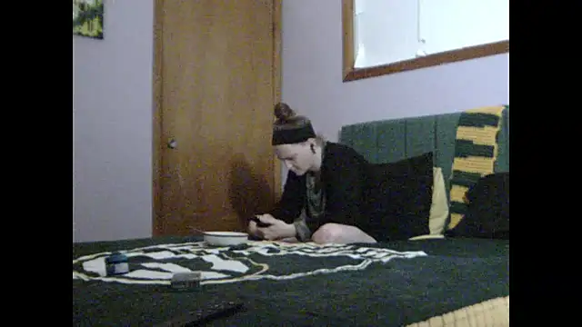 Snapshot of bam420bam chatting on March 9, 2025, 11:47 am bam420bam online show from March 9, 2025, 11:47 am